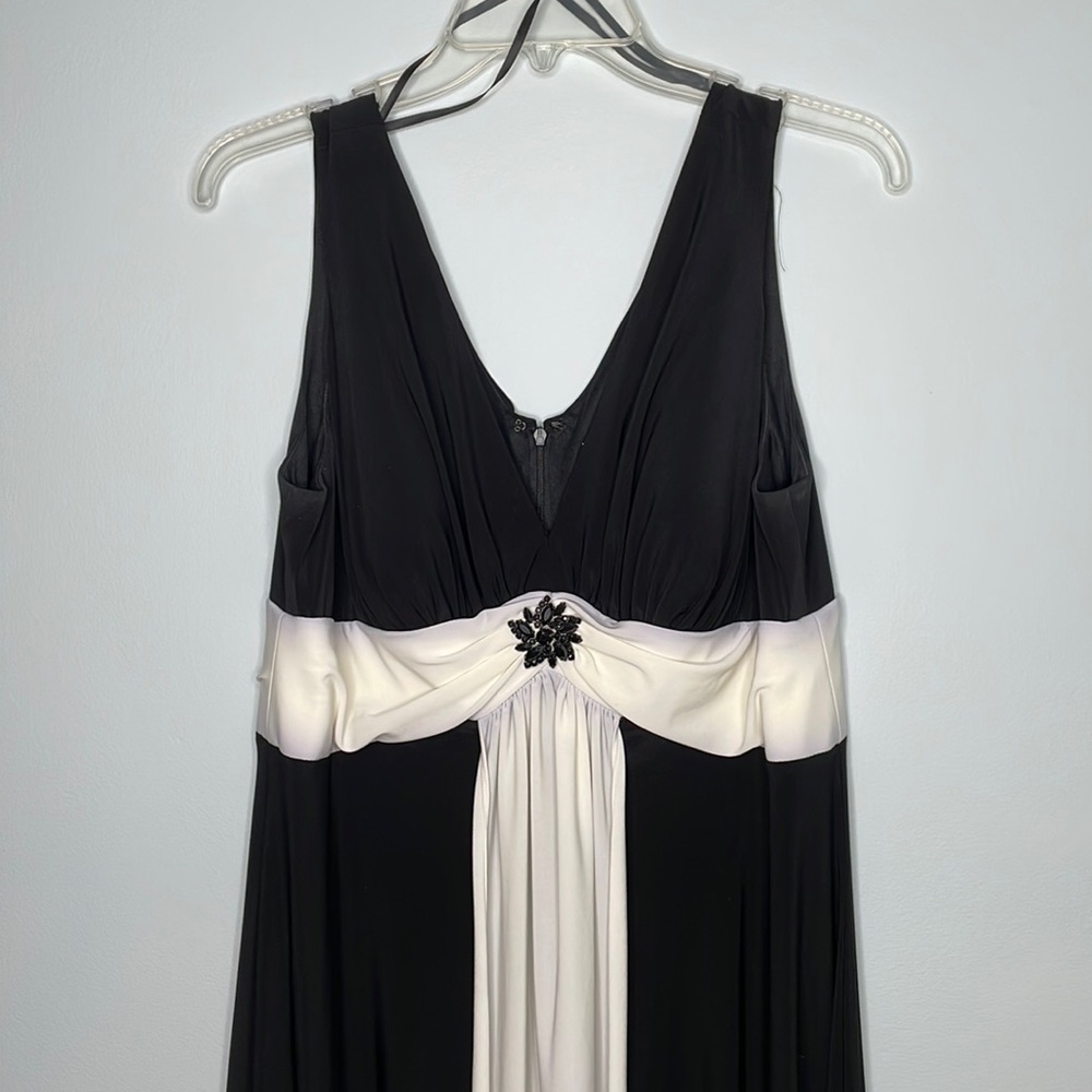 Jessica Howard Dress